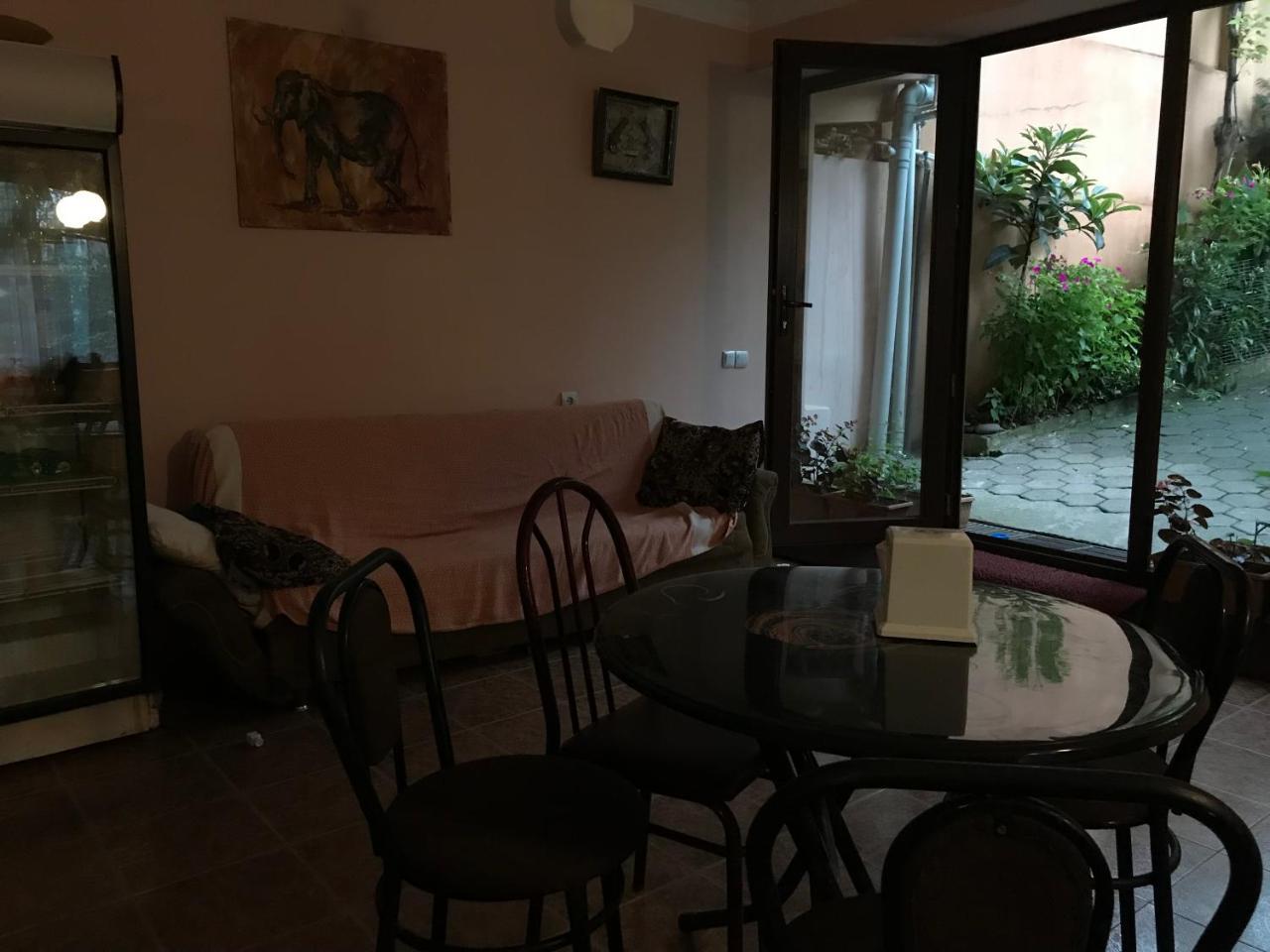 Temo'S Guesthouse Szarpi Kültér fotó